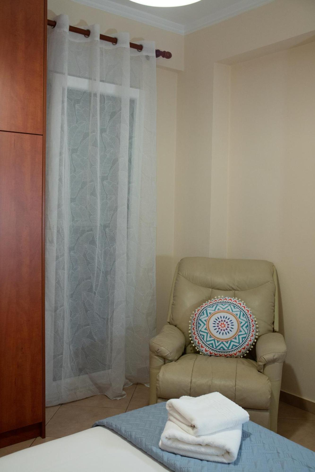 Prince Apartments Βολισσός Δωμάτιο φωτογραφία